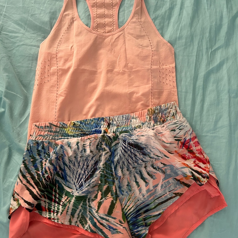 Women’s Fabletics Outfit.